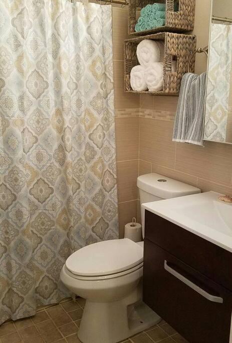 1St Floor, A/C Everywhere, Balcony With Beach View In Luquillo Exterior photo